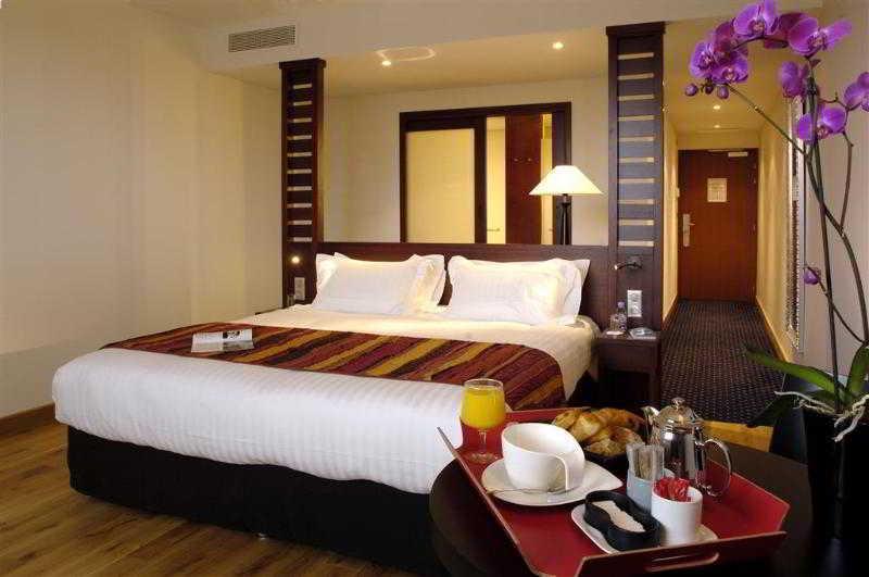 Le Mauritia Hotel Et Spa Pornic Szoba fotó